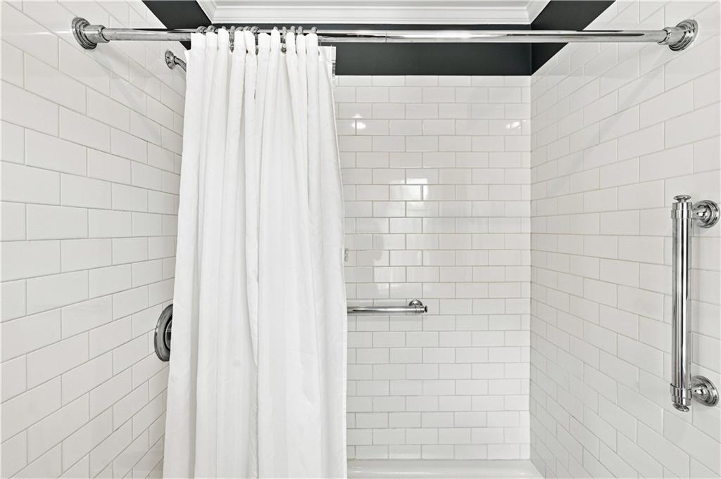 7 Elton Road Property Photo 28