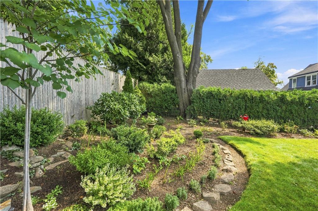 7 Elton Road Property Photo 46
