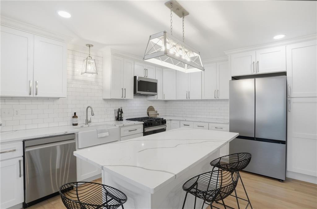 9 Joseph N Zenga Jr Boulevard Unit 301 Property Photo 8