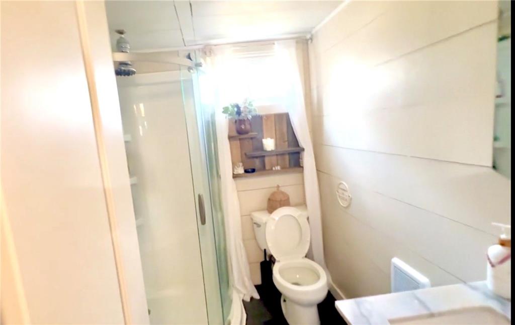 35 Island Avenue Property Photo 8