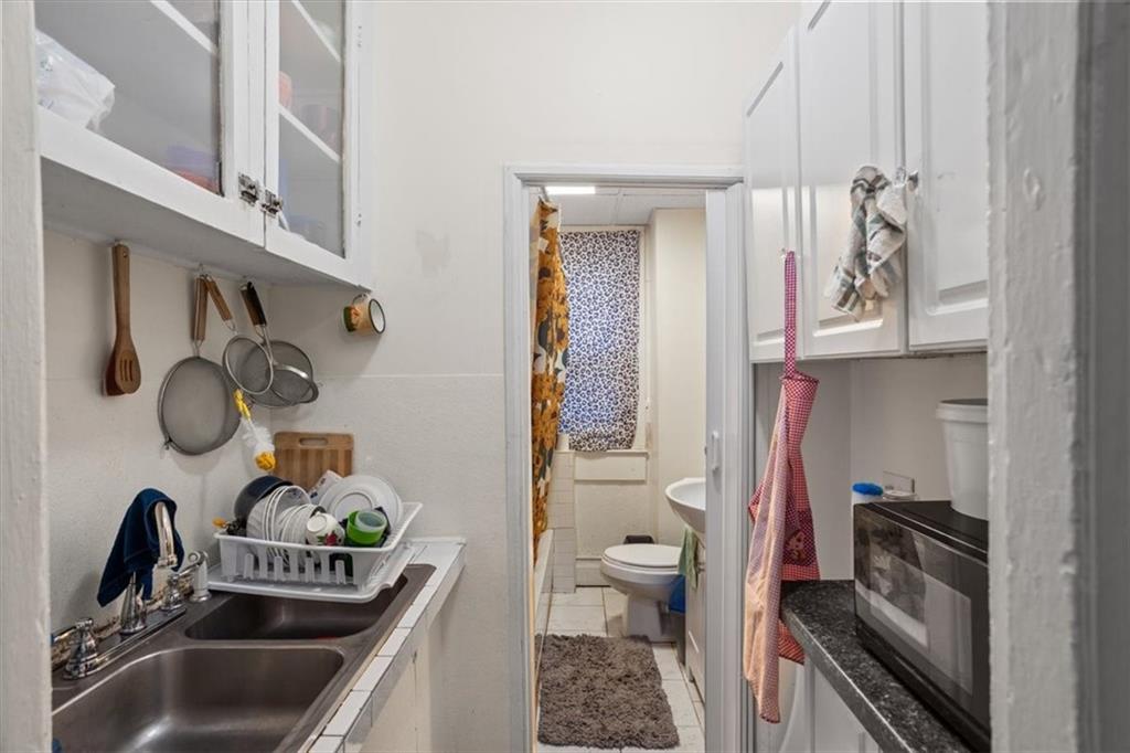33 Wood Street Property Photo 6