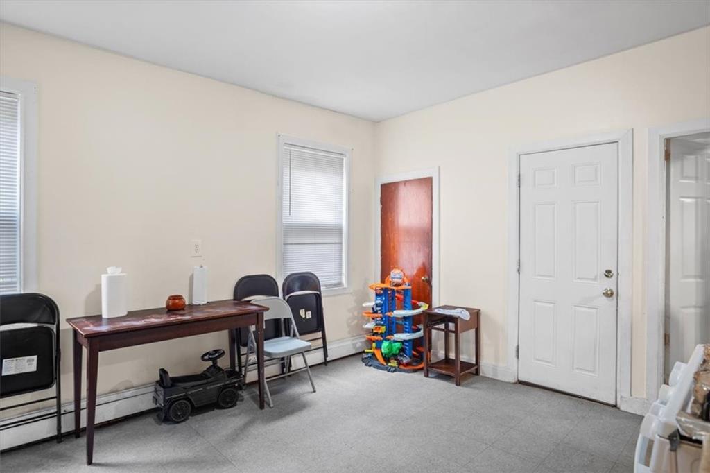 33 Wood Street Property Photo 10