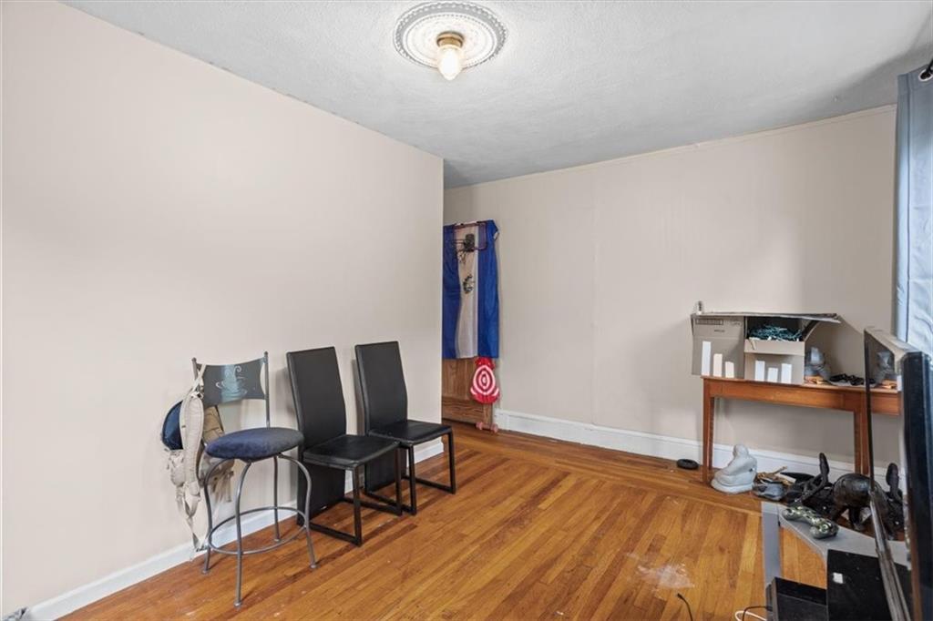 33 Wood Street Property Photo 15