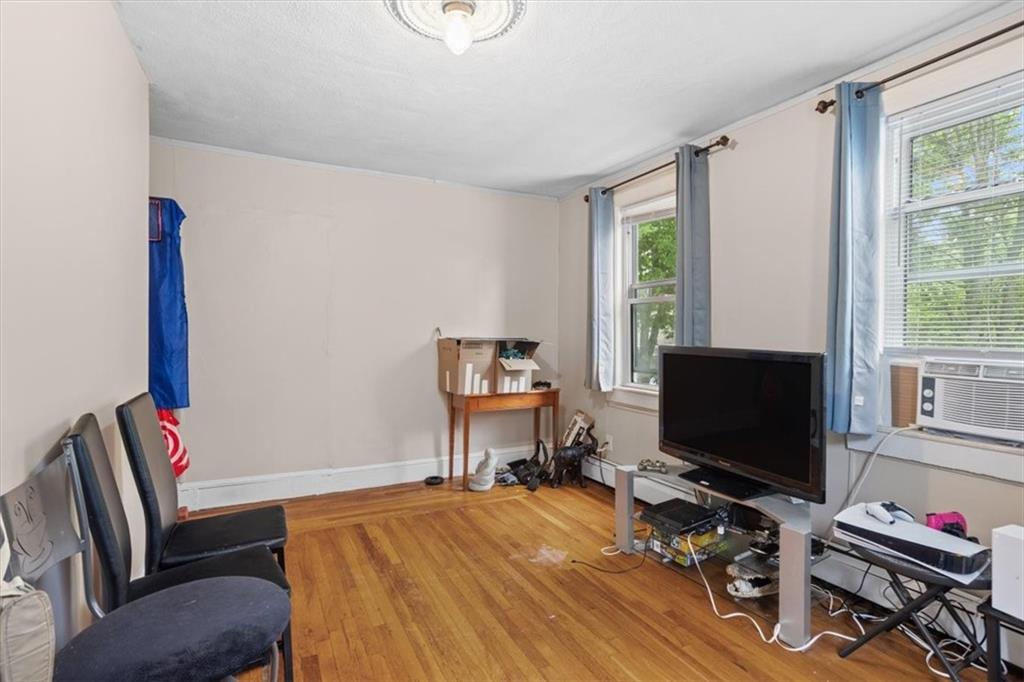 33 Wood Street Property Photo 16