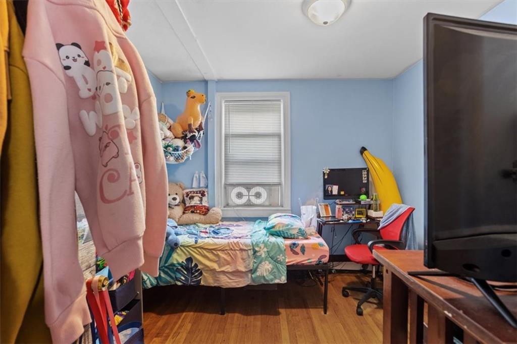 33 Wood Street Property Photo 17