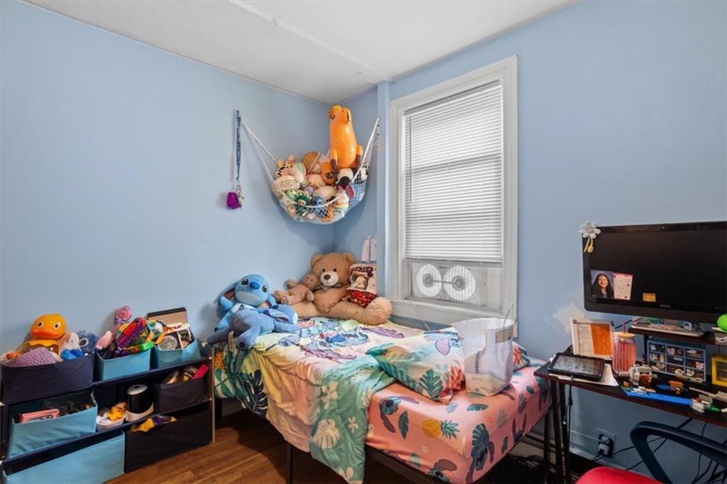 33 Wood Street Property Photo 18
