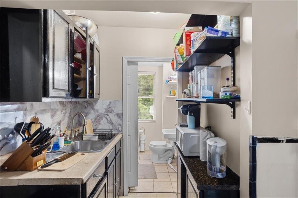 33 Wood Street Property Photo 23