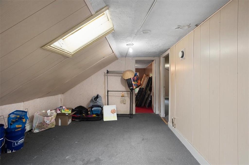 33 Wood Street Property Photo 25