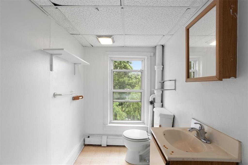 33 Wood Street Property Photo 31