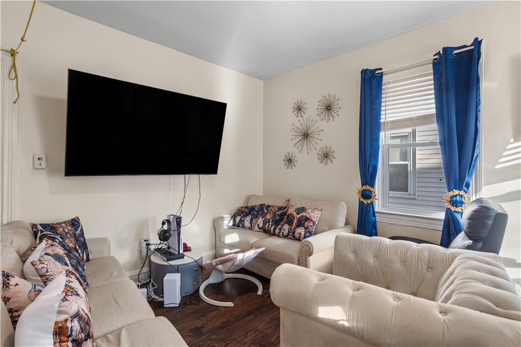 12 Quince Street Property Photo 3