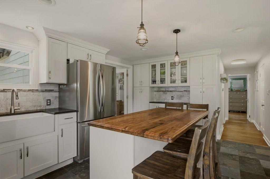20 Brook Street Property Photo 4