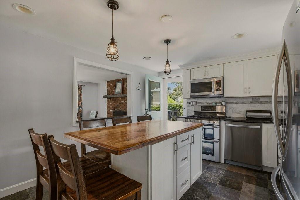 20 Brook Street Property Photo 5