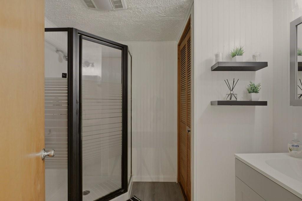 20 Brook Street Property Photo 26