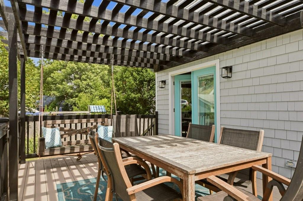 20 Brook Street Property Photo 35