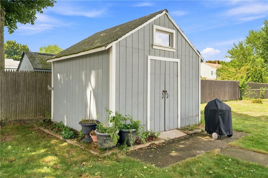 282 Ronald Avenue Property Photo 42