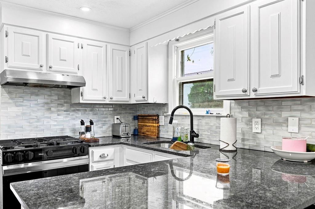 12 14 Parsons Avenue Property Photo 20