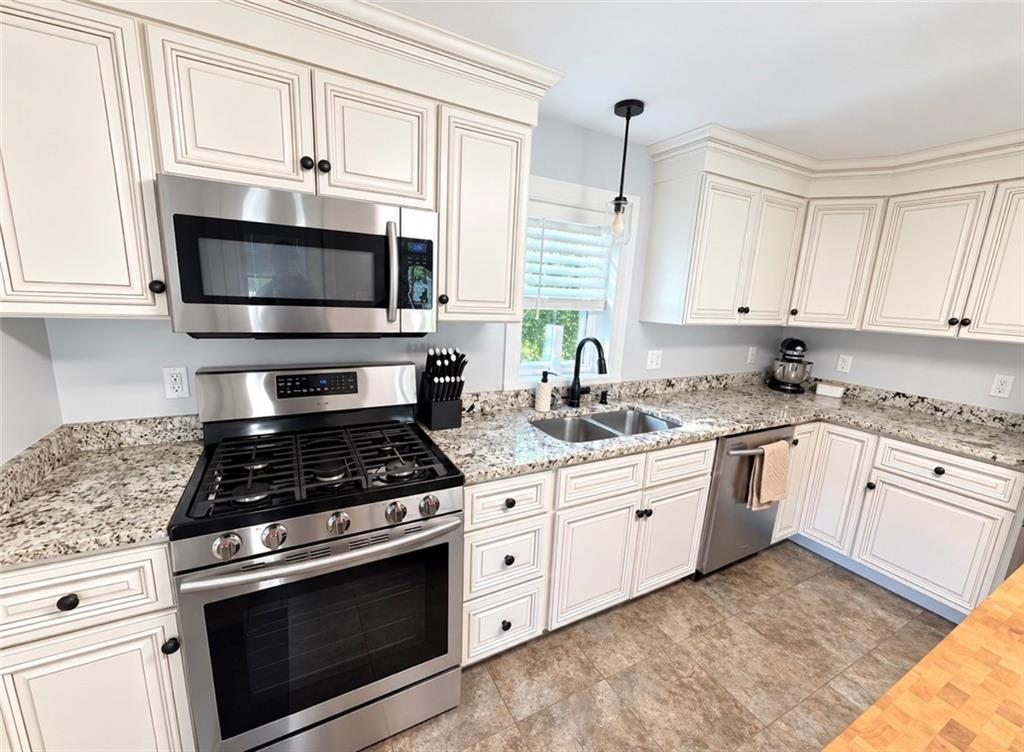 10 Biltmore Avenue Property Photo 8