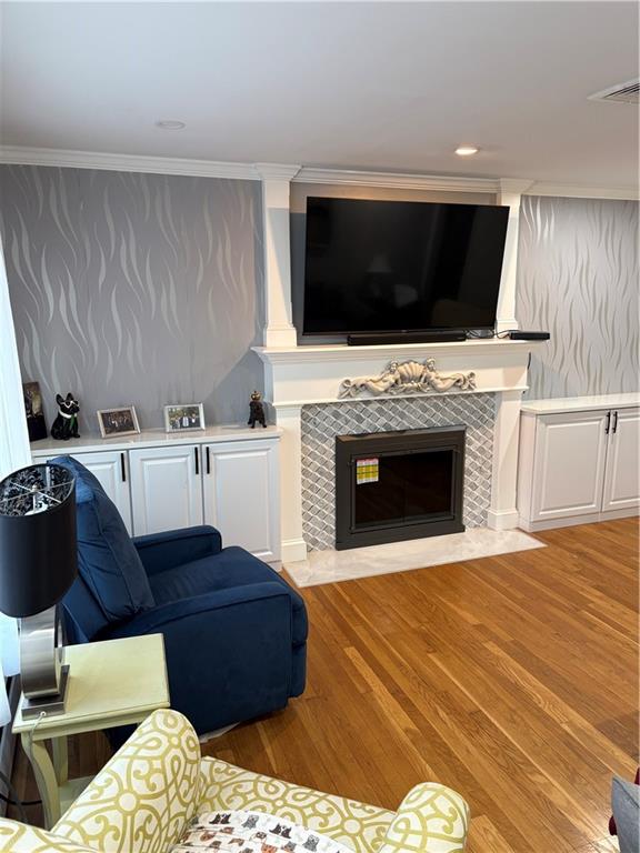 29 Dakota Street Property Photo 3