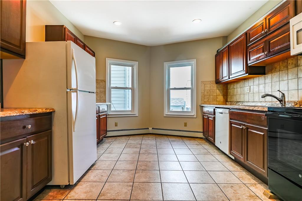 1340 Cranston Street Property Photo 4