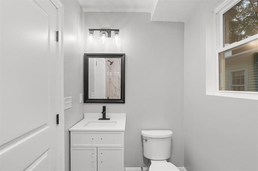 28 Potters Avenue Property Photo 8