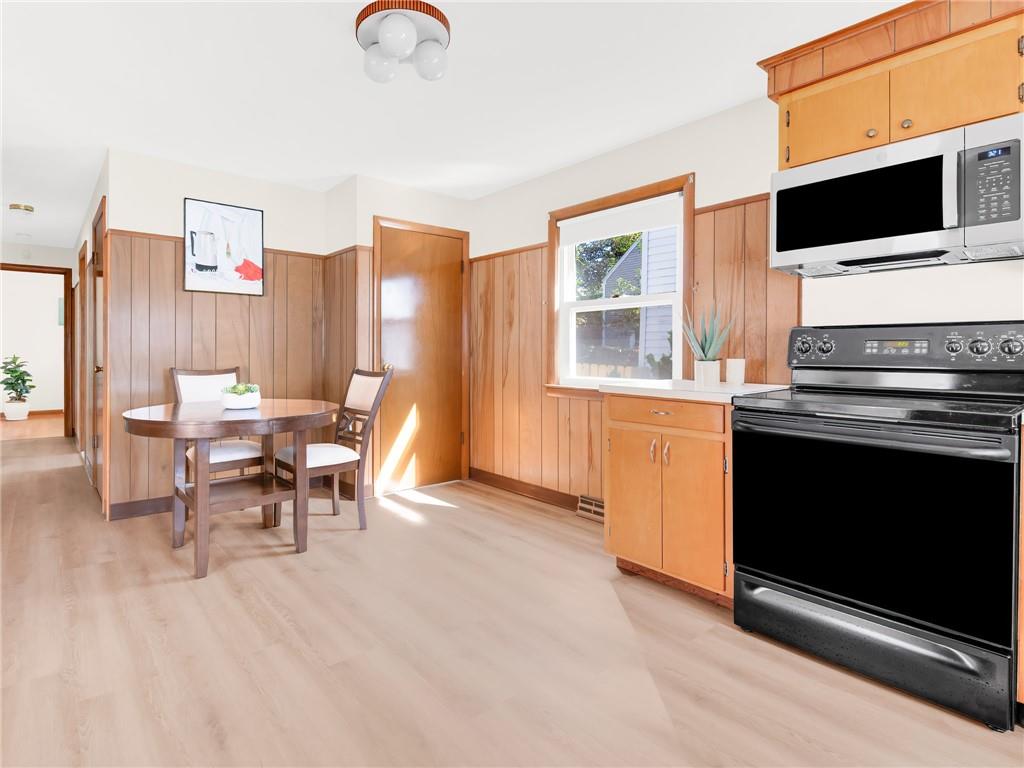 39 Gray Street Property Photo 10