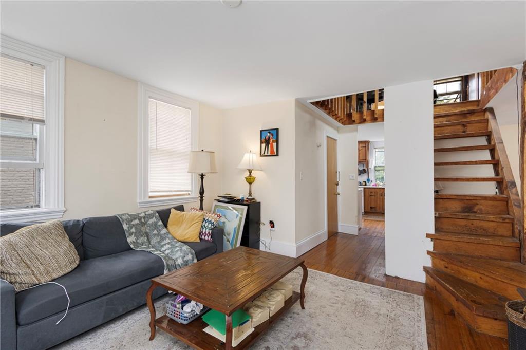 86 Transit Street Property Photo 3