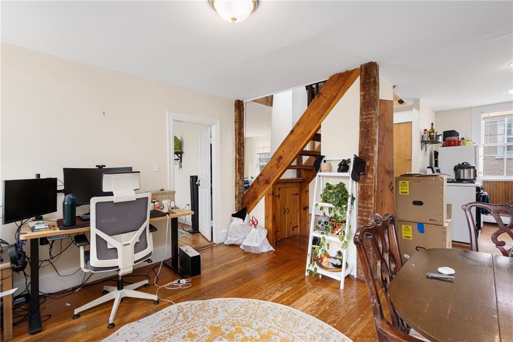 86 Transit Street Property Photo 11