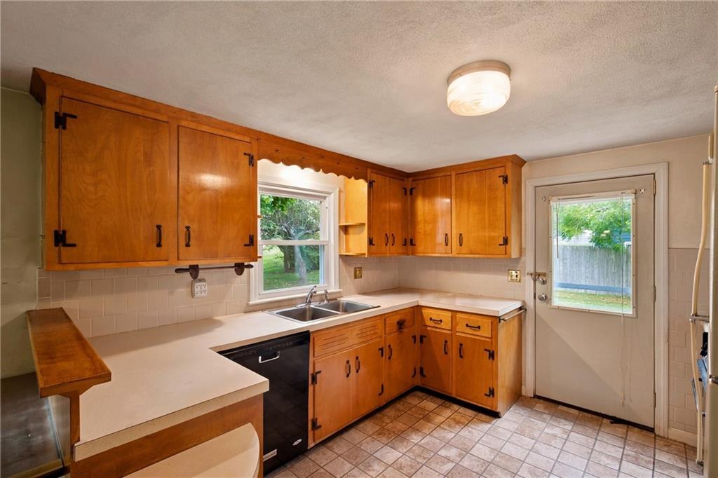63 Bourbon Street Property Photo 13