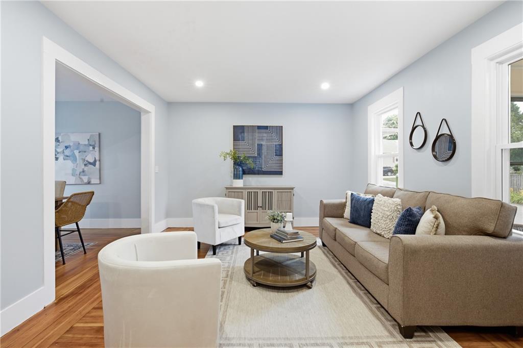 21 Princeton Street Property Photo 8