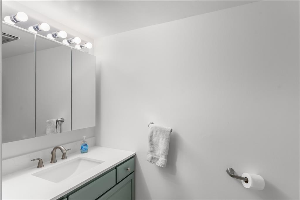 290 Oakridge Avenue Property Photo 24