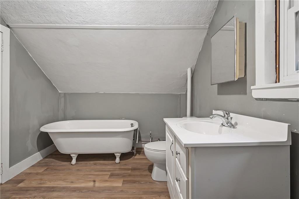 84 Saint Paul Street Property Photo 16