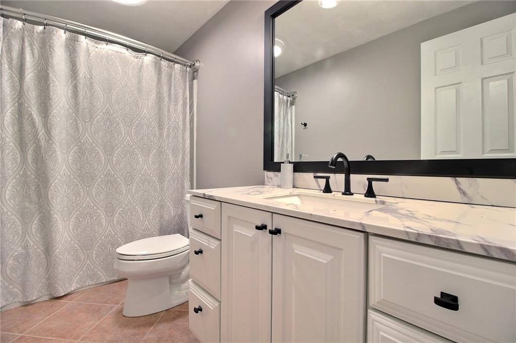 5 Christopher Road Property Photo 32