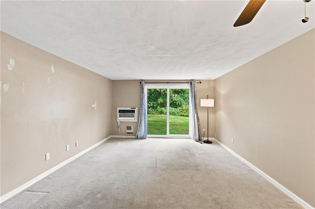 200 Woodlawn Avenue Unit 111 Property Photo 10