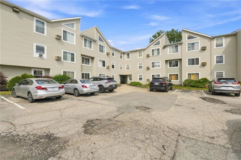 200 Woodlawn Avenue Unit 111 Property Photo 19