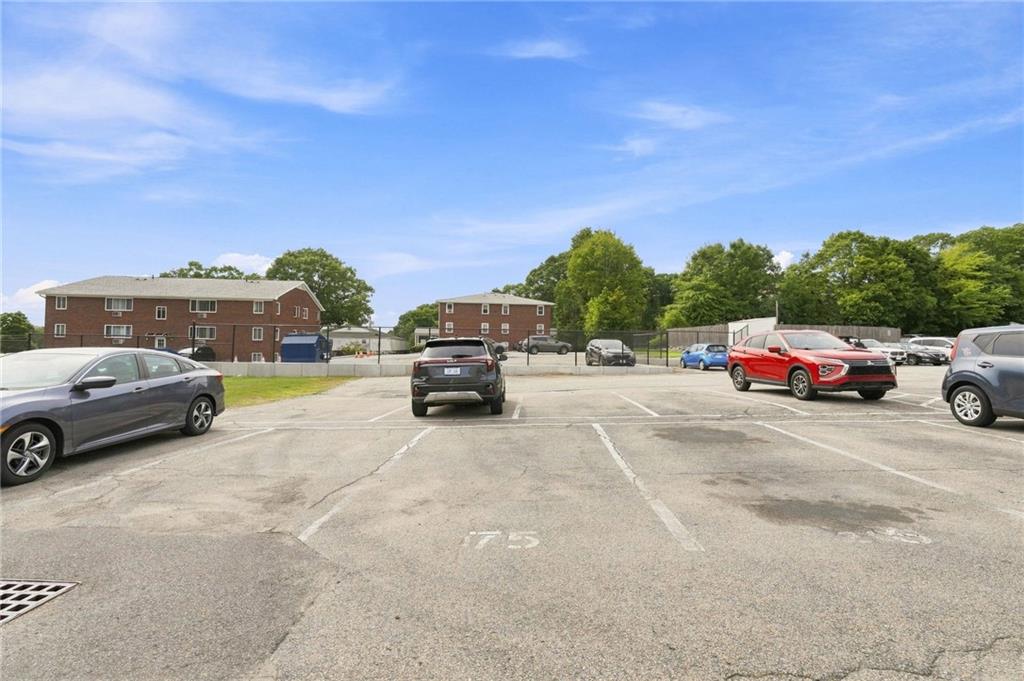 200 Woodlawn Avenue Unit 111 Property Photo 21