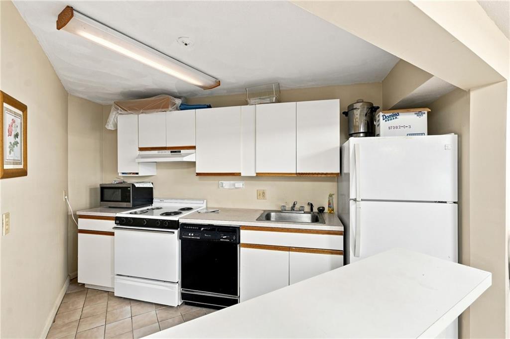 200 Woodlawn Avenue Unit 111 Property Photo 29