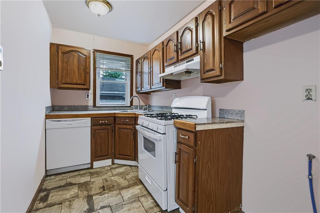 25 Longfellow Terrace Property Photo 7