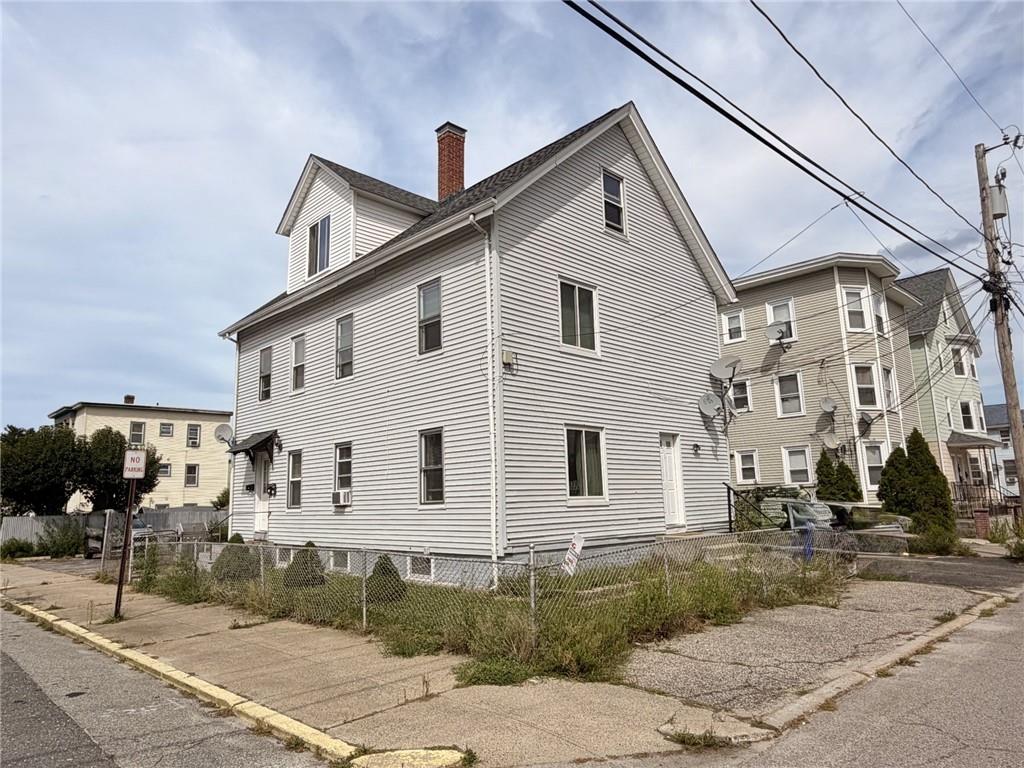 77 Henry Street Property Photo 2