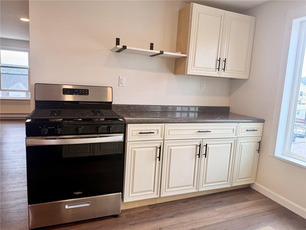 77 Henry Street Property Photo 7