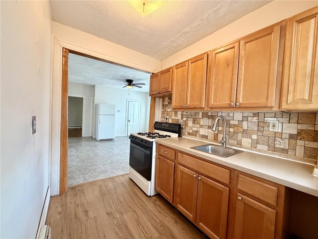 77 Henry Street Property Photo 14