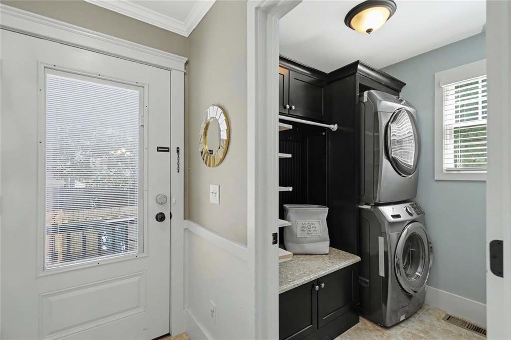 44 Taft Avenue Property Photo 17