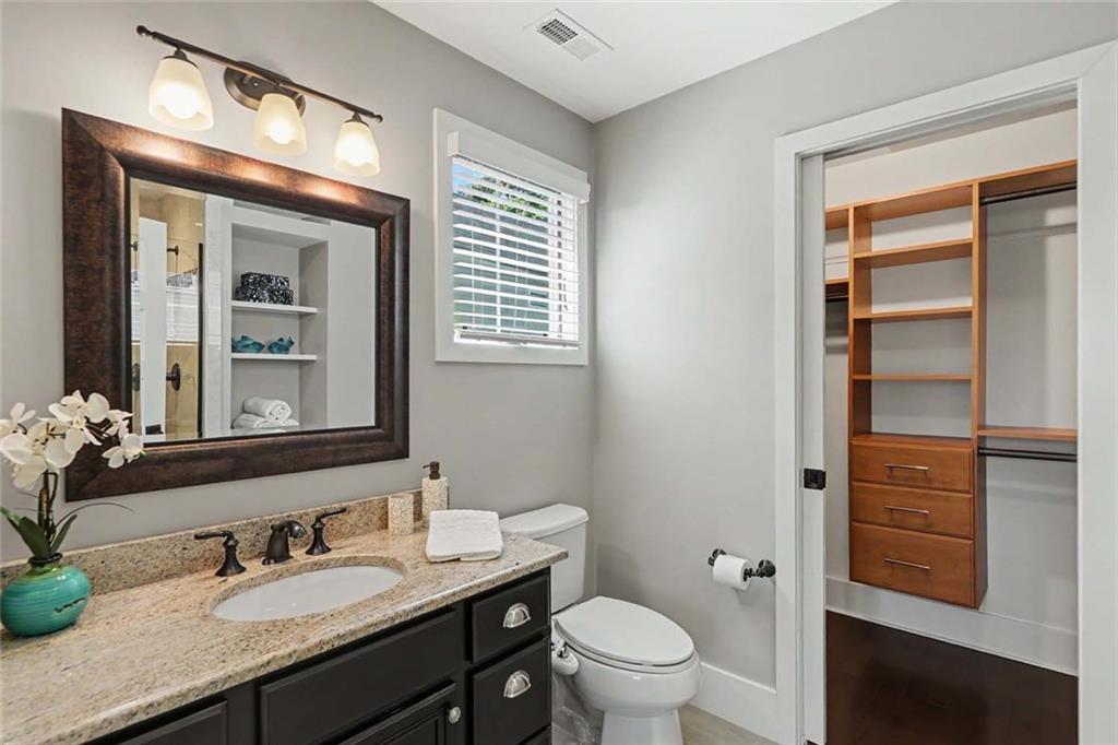 44 Taft Avenue Property Photo 25