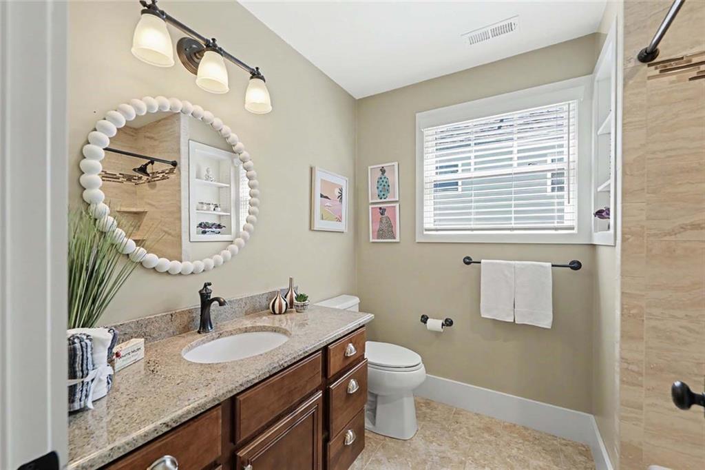 44 Taft Avenue Property Photo 32