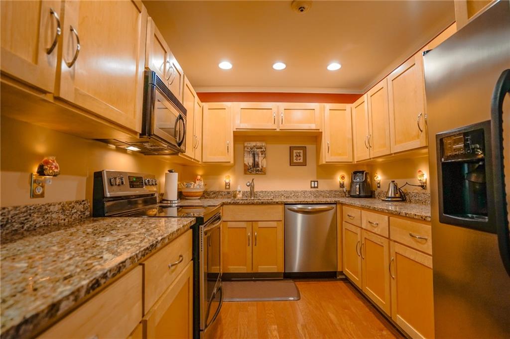 600 N Broadway Unit 2c Property Photo 3