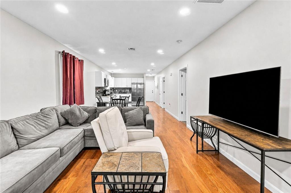 4 Cutler Street Property Photo 23