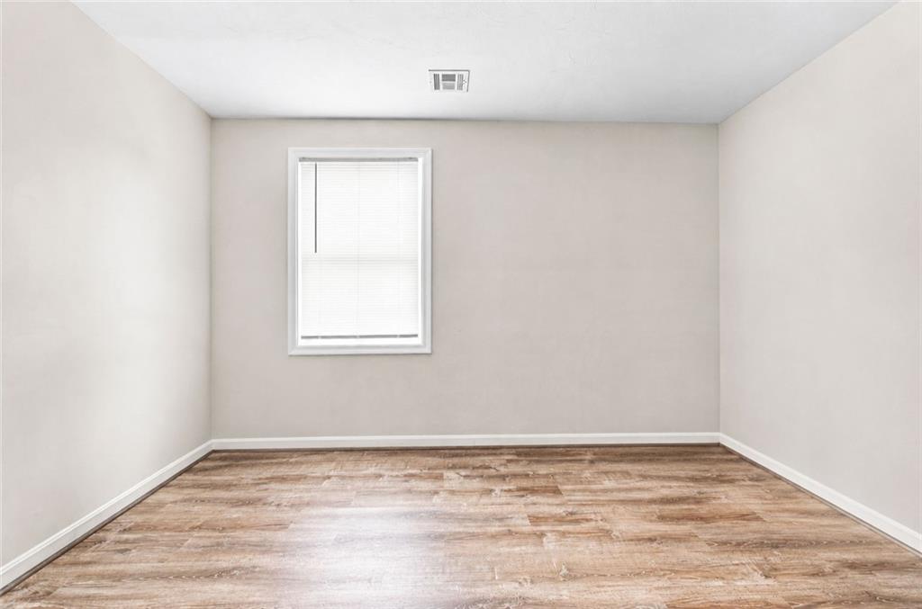 4 Cutler Street Property Photo 35