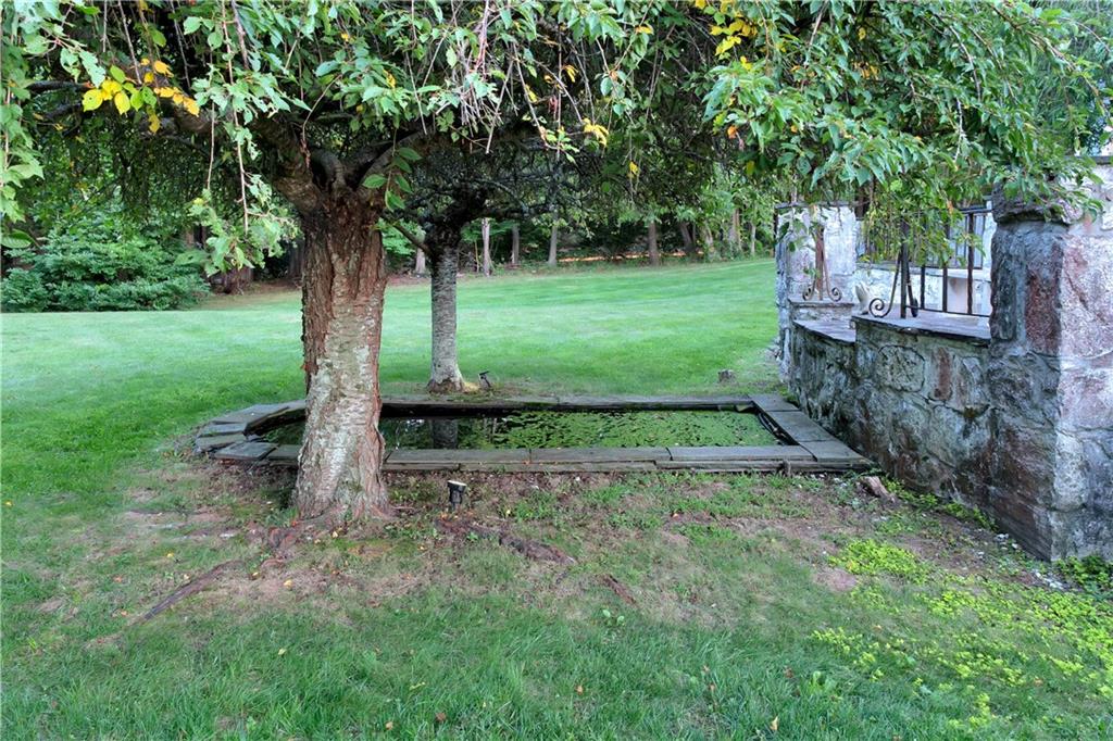 1747 Mooresfield Road Property Photo 8