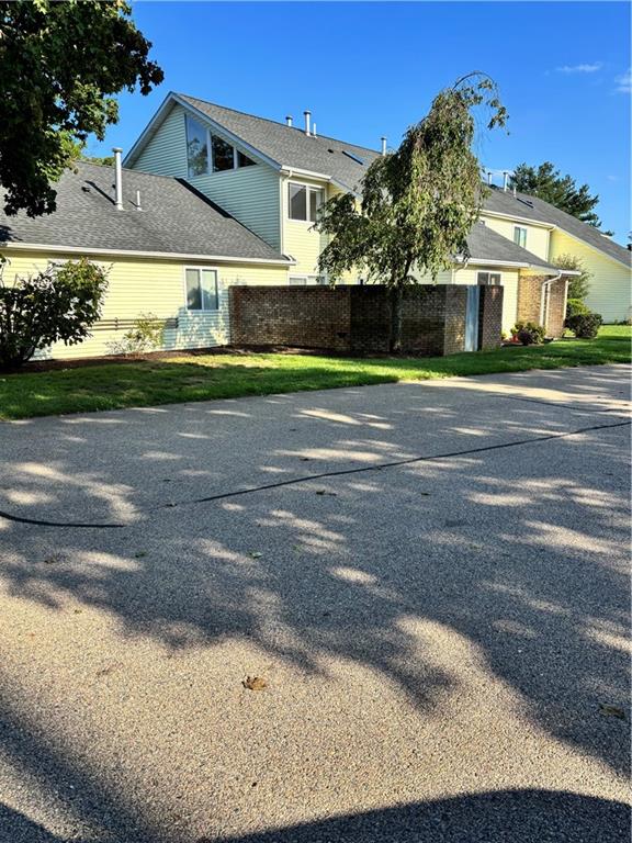 982 Brighton Way Property Photo 1