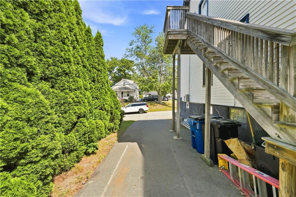 185 Hilton Street Property Photo 10