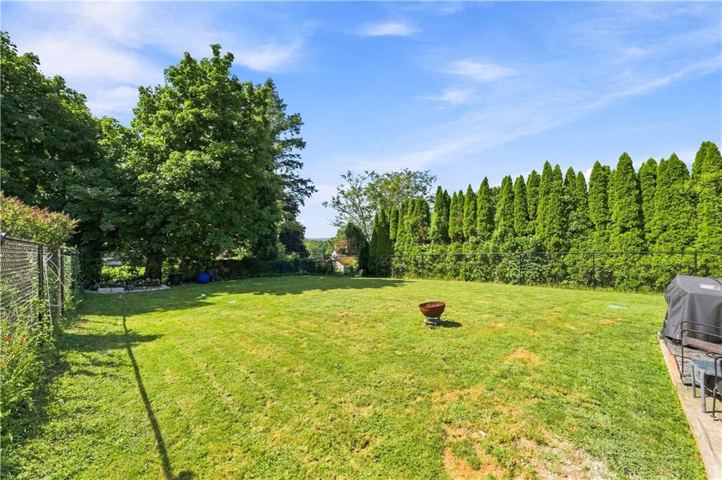 185 Hilton Street Property Photo 11